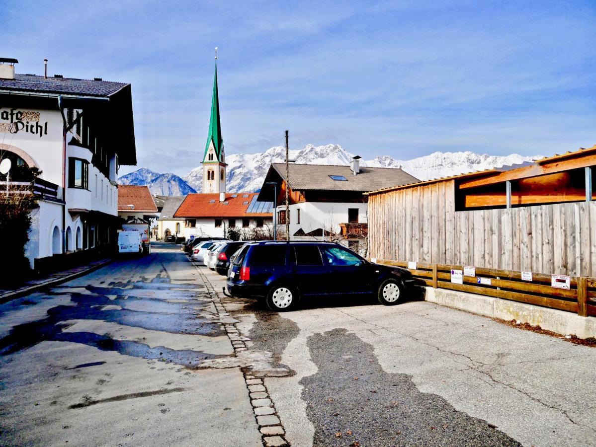 Suite Mutters Innsbruck Esterno foto