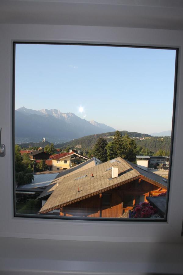 Suite Mutters Innsbruck Esterno foto